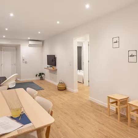 Ajuda Charm With Garden Lizbona