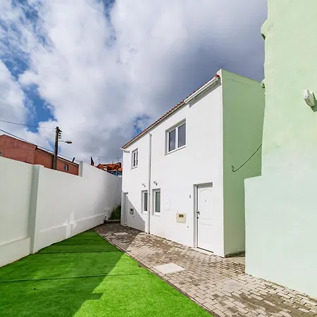 Ajuda Charm With Garden *